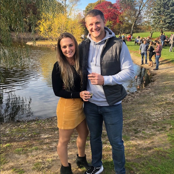 Meet your Posher, Casey - Picture 1 of 1